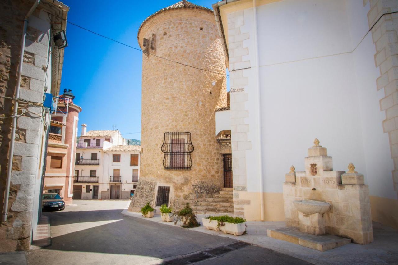 Casa Amparo - Alquiler Integro Con Encanto En Alicante Alcoleja Eksteriør billede